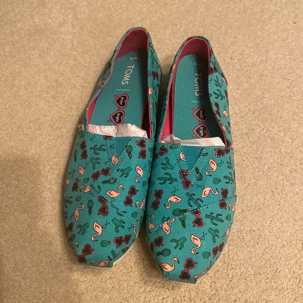 Women’s Tropical Print Tom’s